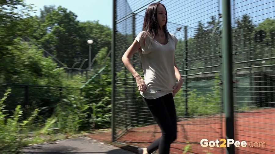 Czech piss dark haired ass - XXXonXXX - Pic 2