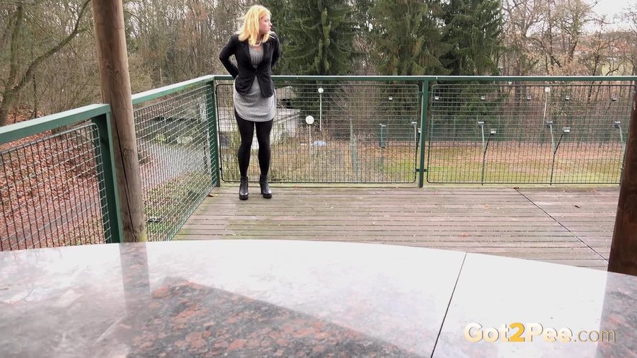 Pantyhose piss - XXXonXXX - Pic 2