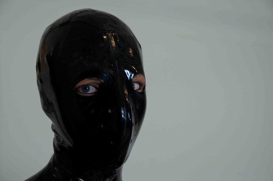 Latex hardcore slave - XXX Dessert - Picture 13
