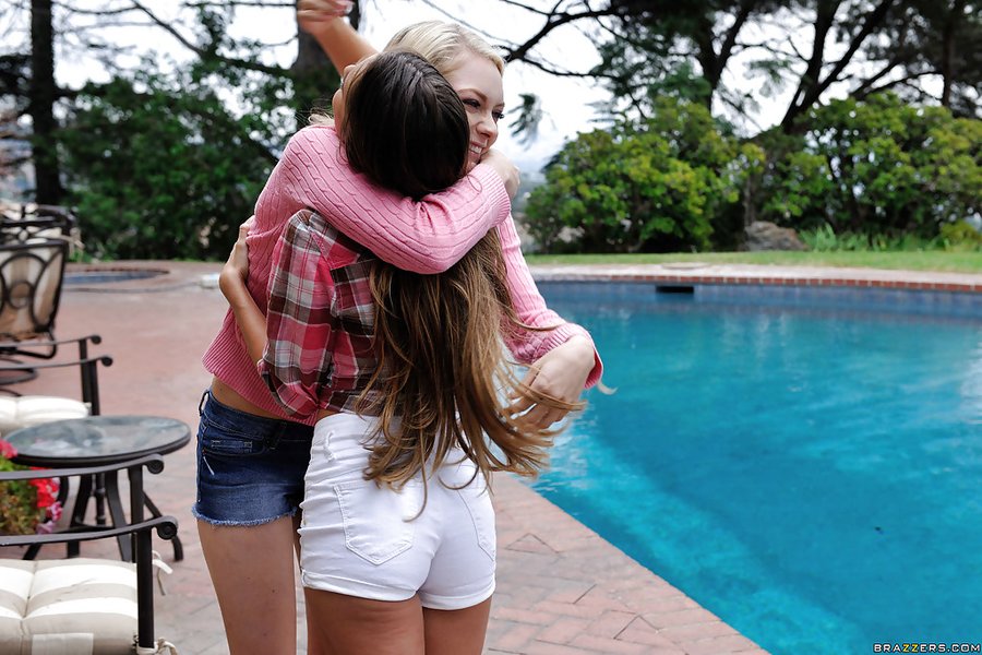 Teen beautiful humping - XXXonXXX - Pic 1