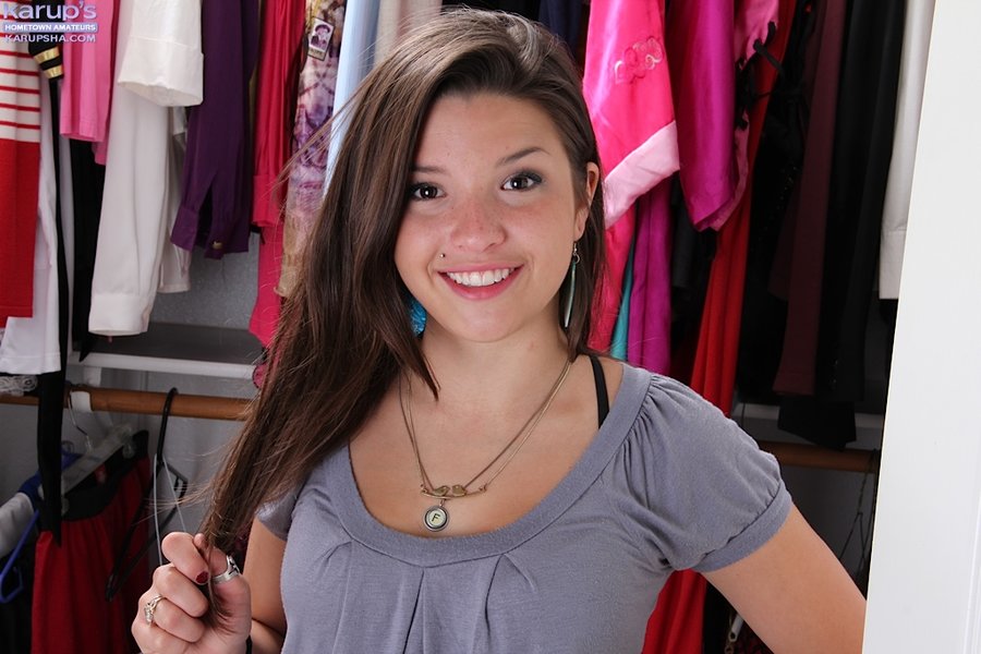 Beautiful changing room - XXXonXXX - Pic 3