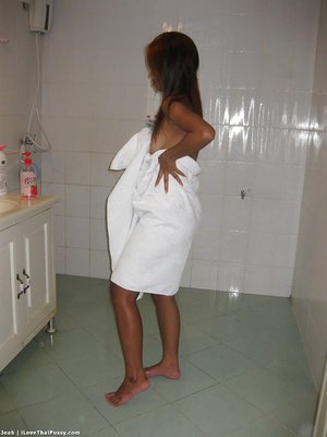 Teen slutty shower