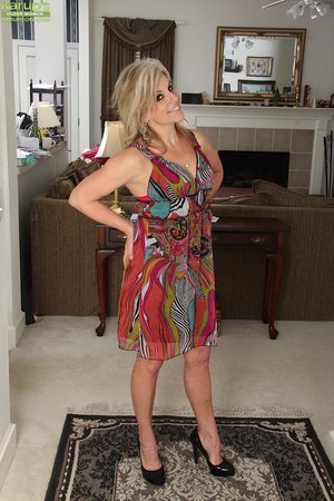 American saggy tits beautiful mom