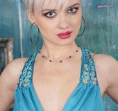 Sexy short hair blonde milf