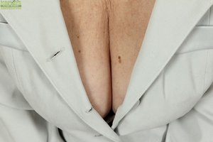 Beautiful mature pussy - XXX Dessert - Picture 1