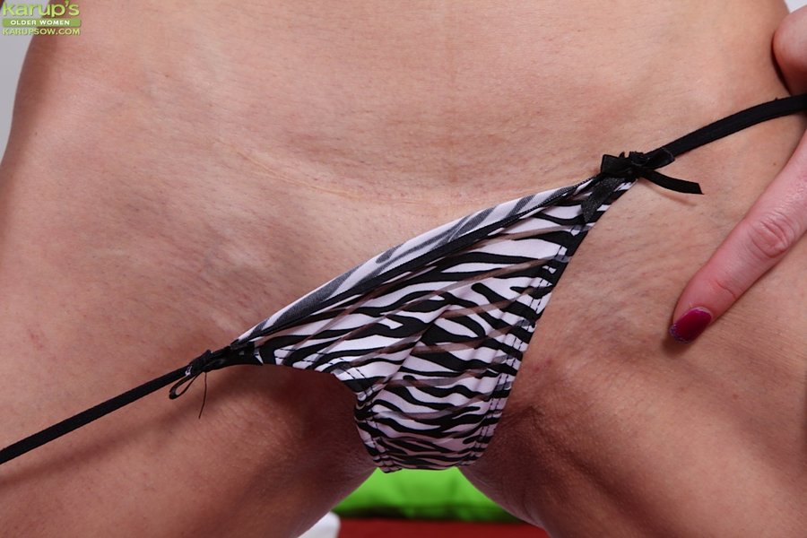 Hot chubby blonde - XXX Dessert - Picture 6