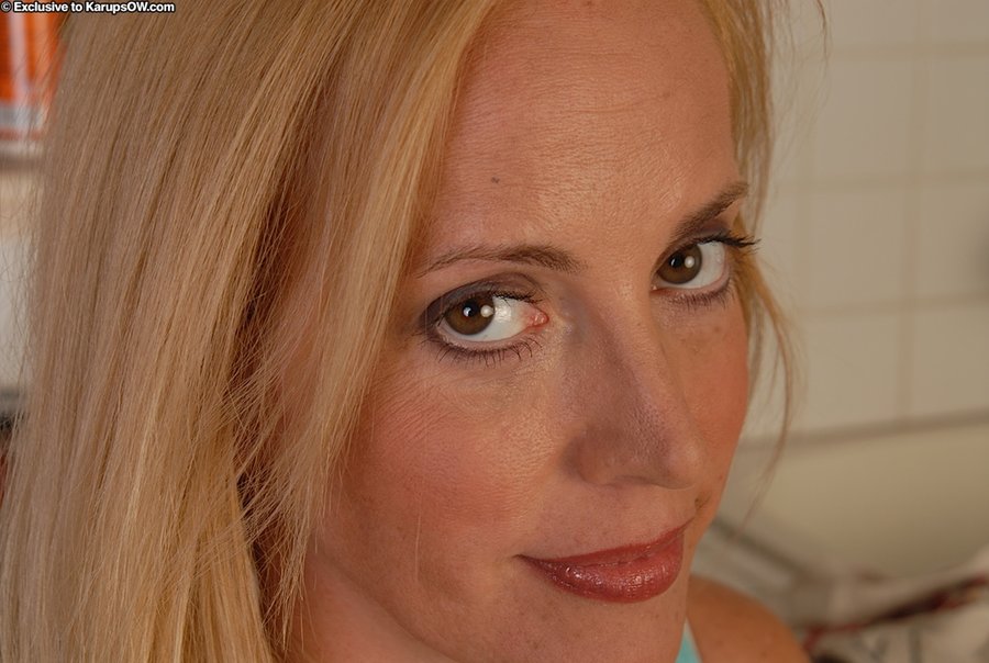 Big tits beautiful solo - XXX Dessert - Picture 1