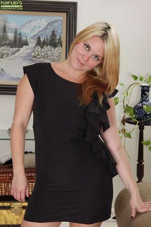 Beautiful milf - XXX Dessert - Picture 1