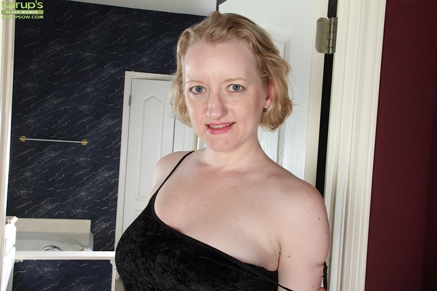 European short hair blonde - XXXonXXX - Pic 2