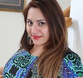 Italian brunette mom