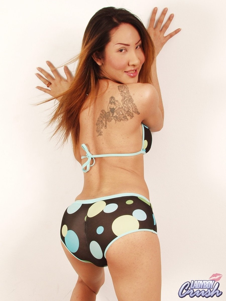 Small fake tits - XXX Dessert - Picture 3