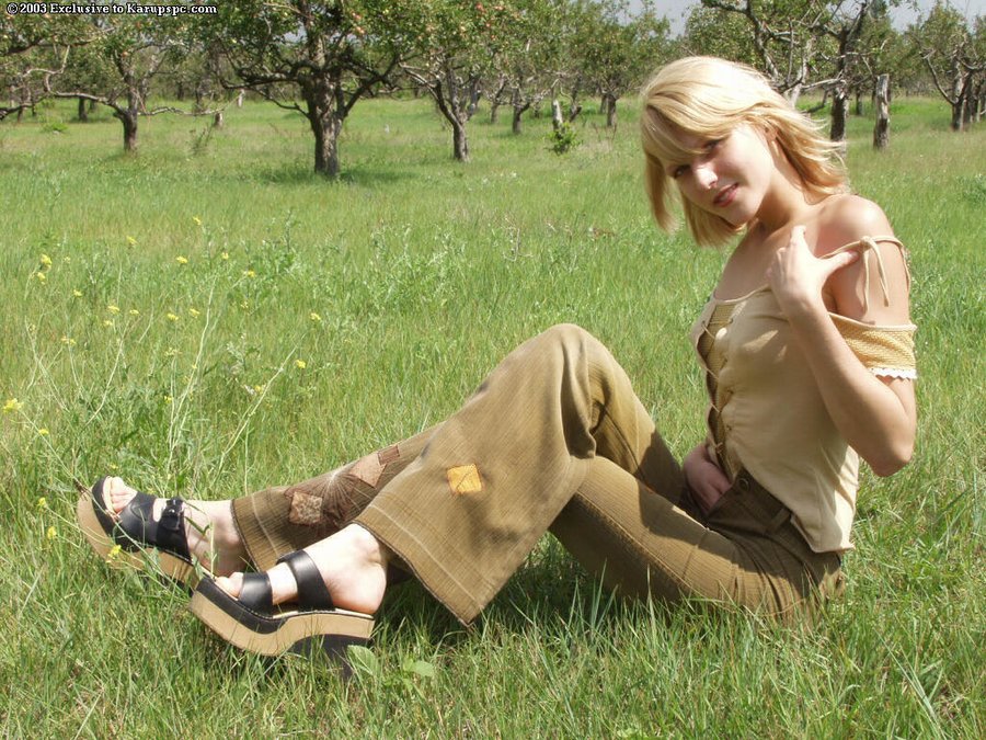 Small skinny teen solo - XXX Dessert - Picture 4
