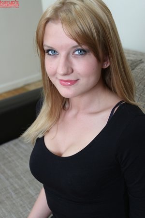 Naughty amateur asshole solo - XXX Dessert - Picture 1