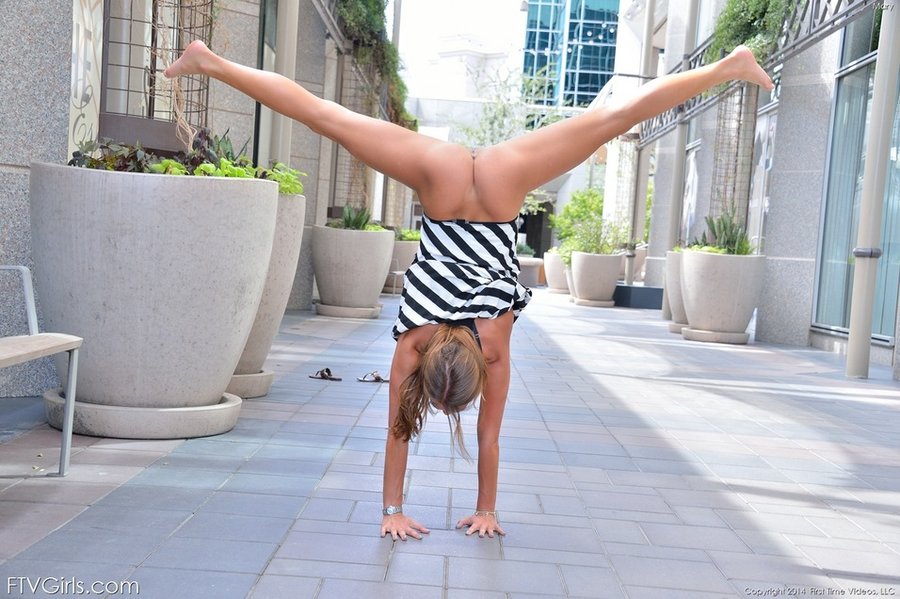 Flexible redhead - XXXonXXX - Pic 10