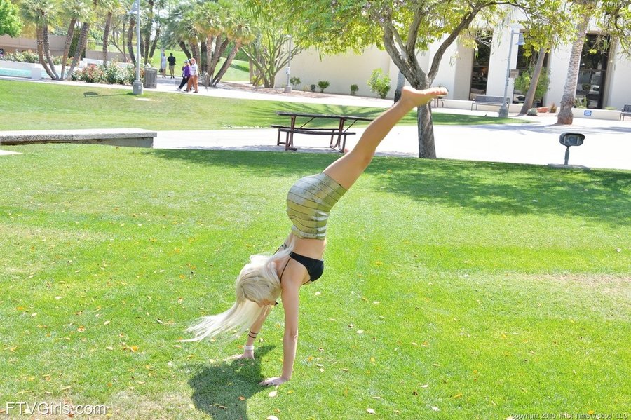 Flexible breasts - XXXonXXX - Pic 13