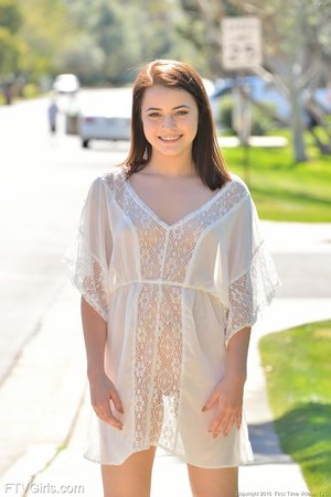 Young dress - XXXonXXX - Pic 1