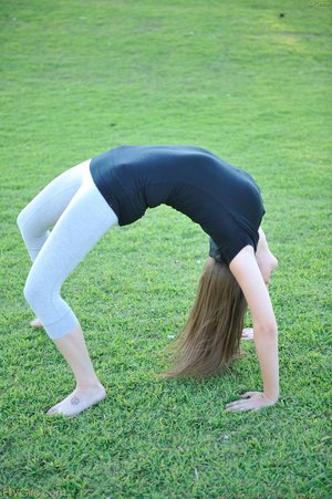 Flexible ass yoga pants - Picture 1