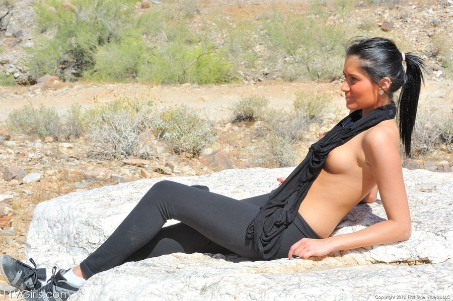 Horny yoga pants - XXX Dessert - Picture 6