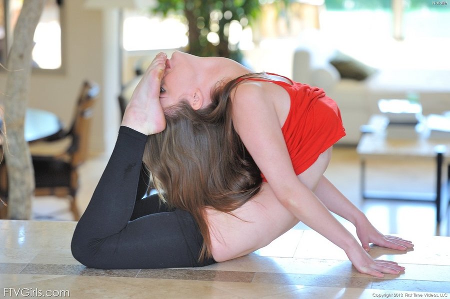 Yoga anal - XXX Dessert - Picture 4