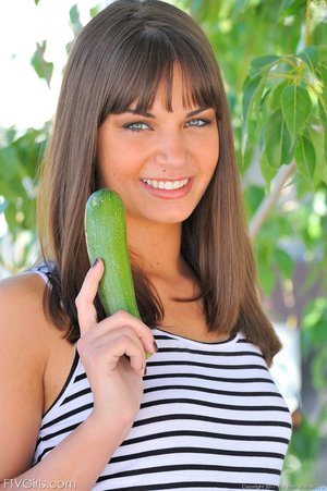 Teen tiny tits labia - XXXonXXX - Pic 16