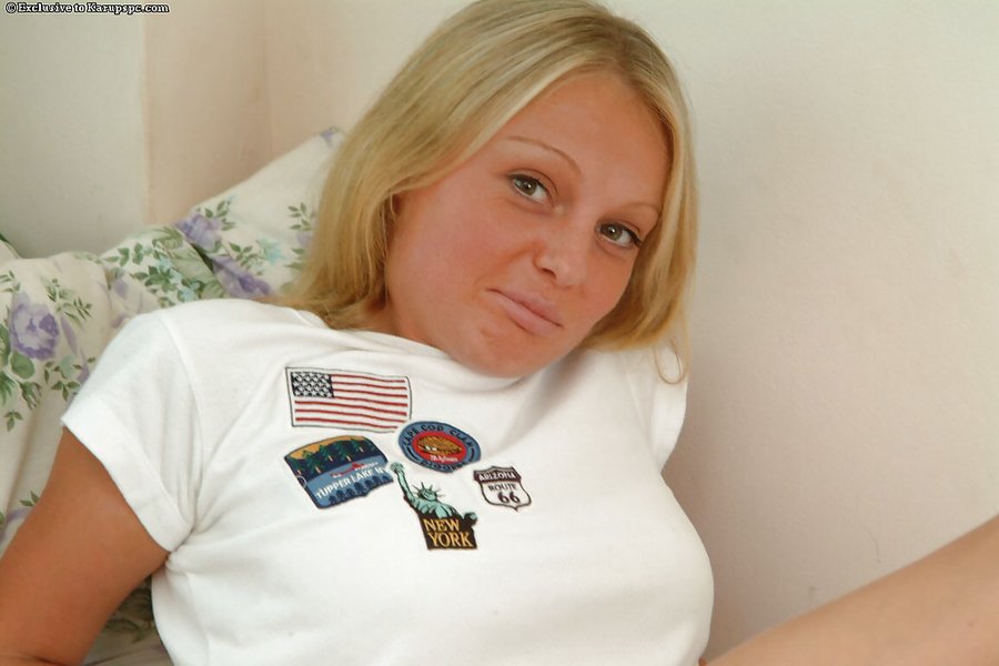 Hot blonde amateur - XXXonXXX - Pic 3
