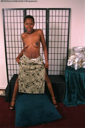African tight skirt - XXXonXXX - Pic 4