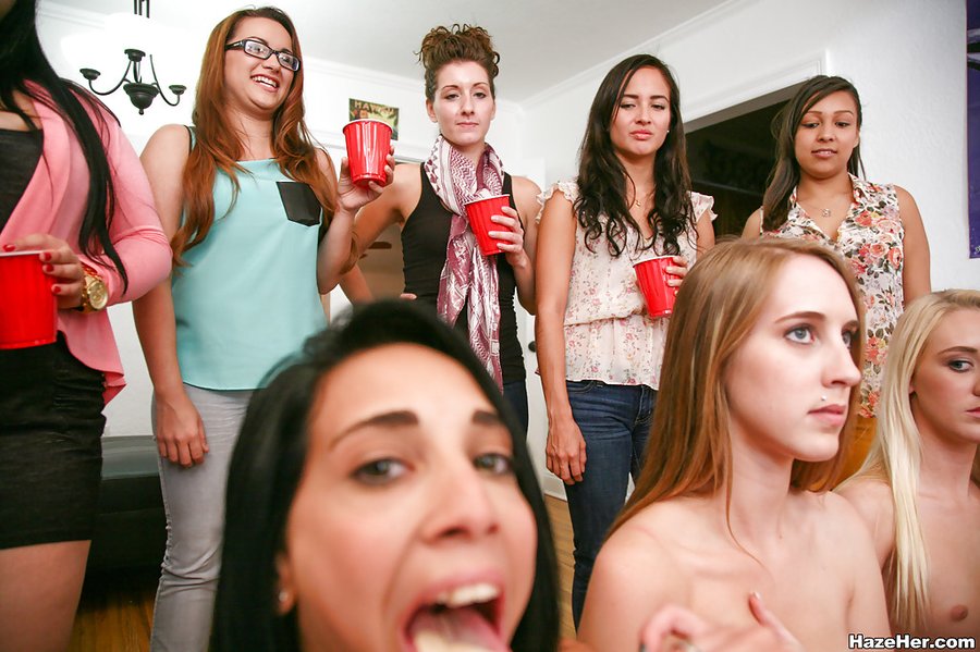 Blonde lesbian party - XXX Dessert - Picture 8