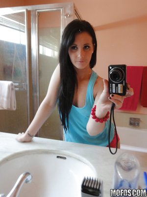 Stripping teen girlfriend - XXX Dessert - Picture 2