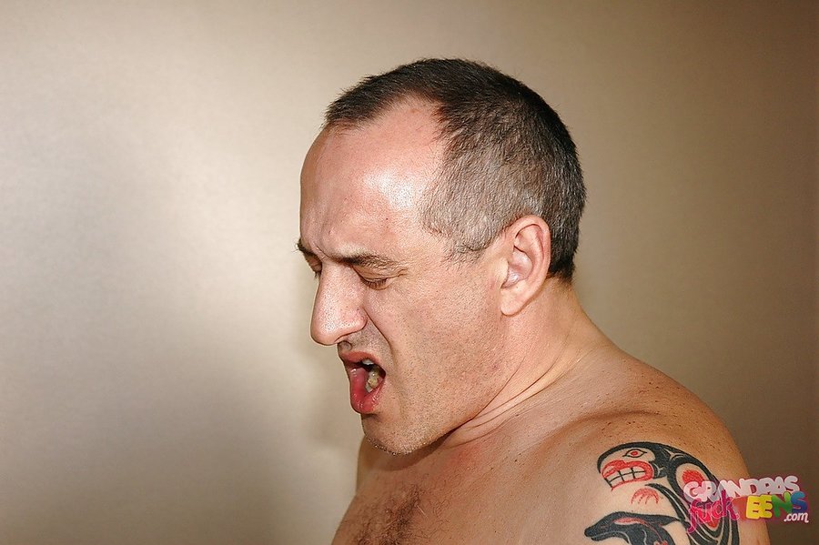Pretty deepthroat - XXX Dessert - Picture 15