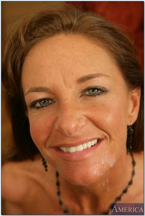 Facial granny - Picture 16