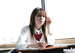 Brunette japanese schoolgirl