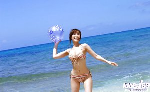 Japanese hot beach babe