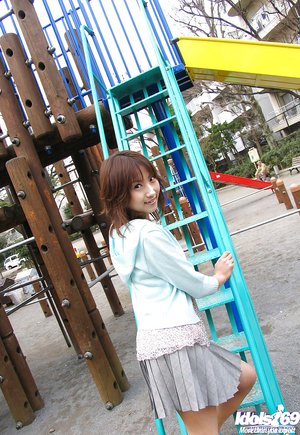 Stripping japanese skirt