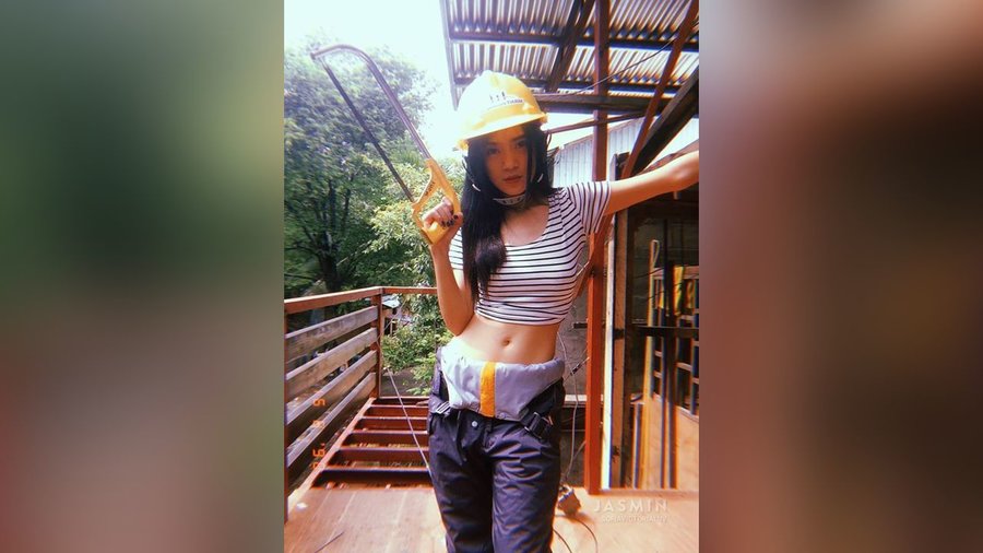 Teen asian squirt - XXX Dessert - Picture 1