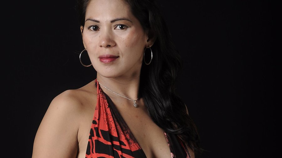 Asian brown eyes girl - XXX Dessert - Picture 2