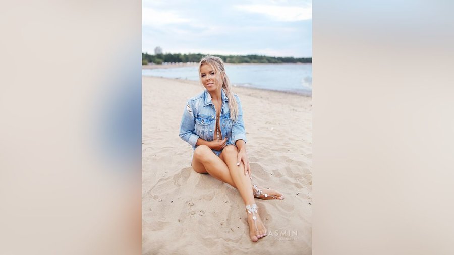 Girl live sex - XXX Dessert - Picture 4