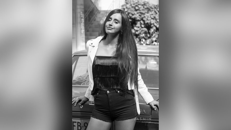 Girl live sex - XXX Dessert - Picture 1