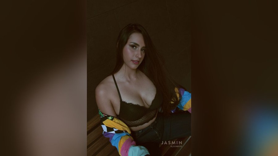 Big tits 19yo - XXX Dessert - Picture 1