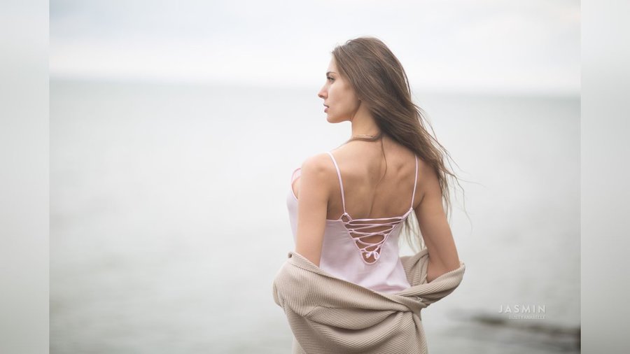 Big tits petite - XXX Dessert - Picture 1