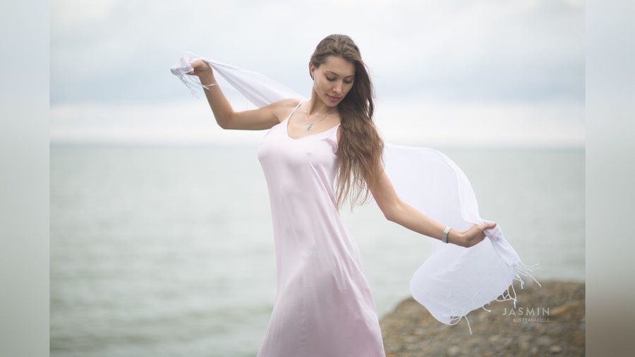 Webcam petite squirt - XXX Dessert - Picture 2