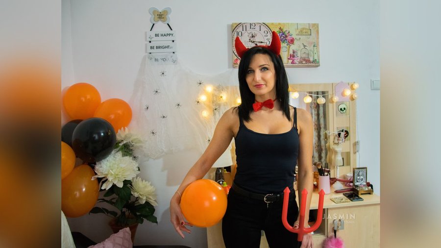 Italian oil dildo - XXX Dessert - Picture 2