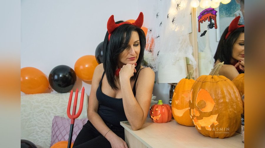 Big tits italian - XXX Dessert - Picture 1