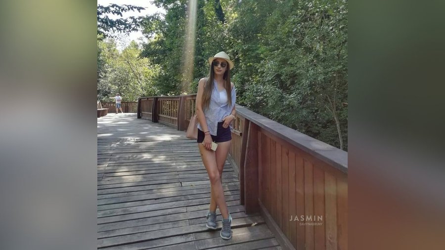 French teen girl webcam - XXX Dessert - Picture 2