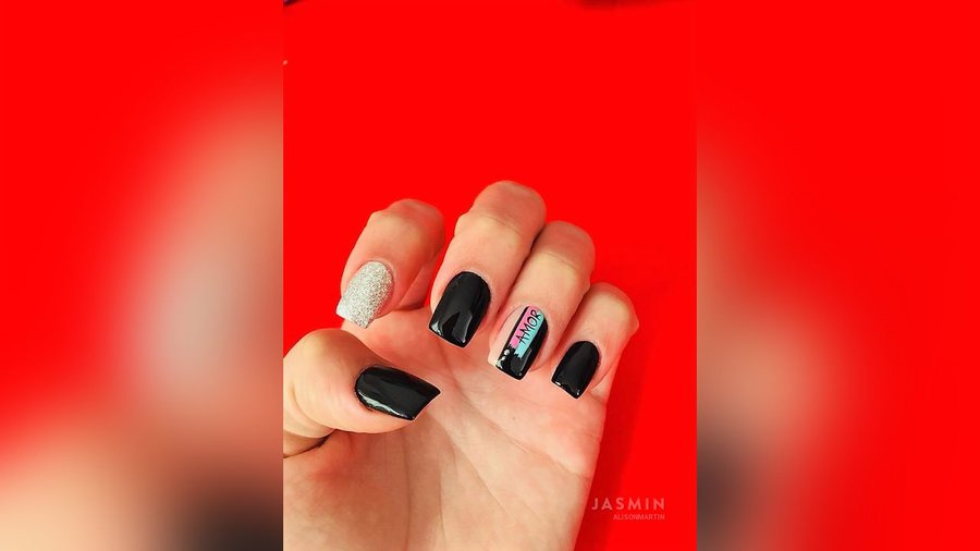 Girl live sex - XXX Dessert - Picture 1