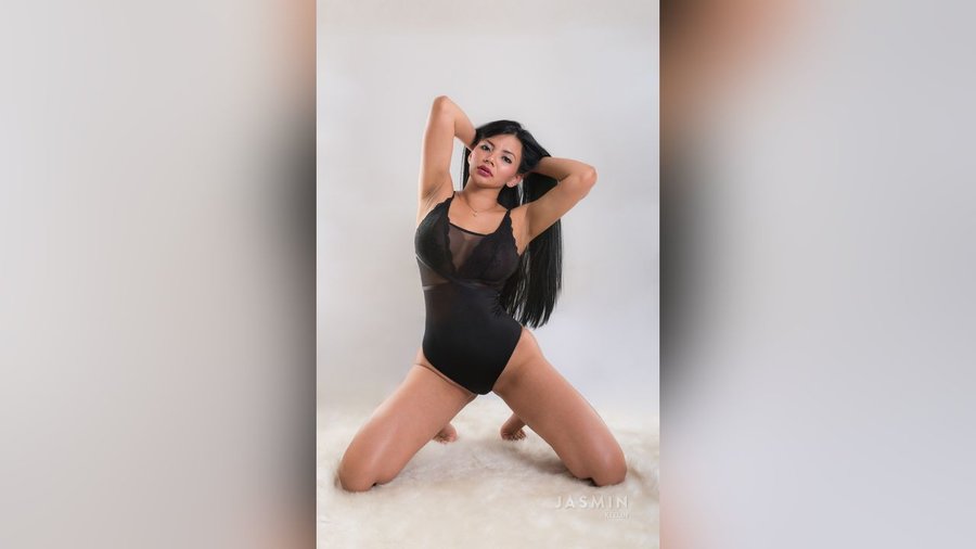 Spanish girl webcam - XXX Dessert - Picture 3