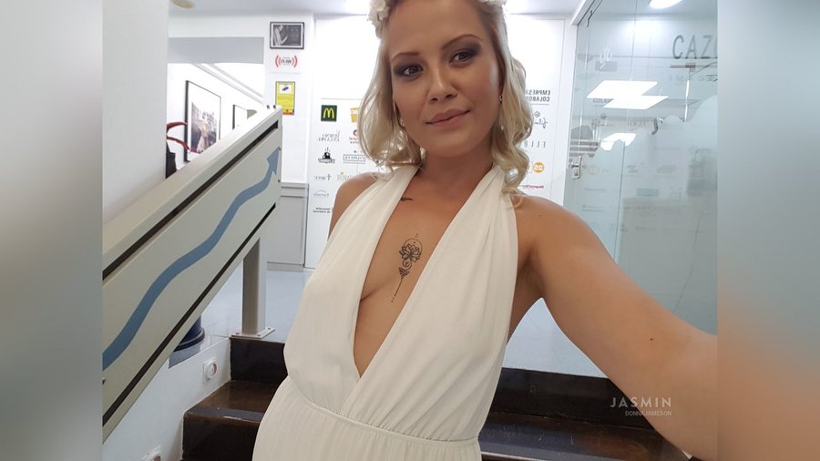 Camgirl german squirt - XXX Dessert - Picture 3