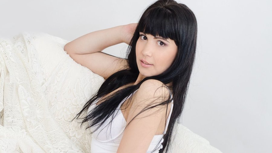 Bisexual dark eyes girl - XXX Dessert - Picture 3