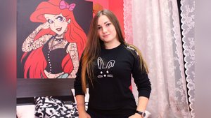 19yo brown eyes girl - XXX Dessert - Picture 1