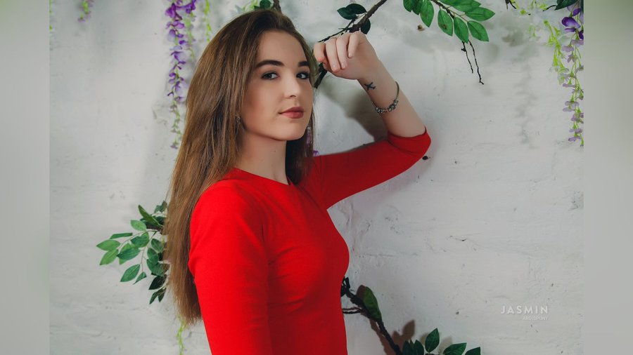 Petite 19yo girl - XXX Dessert - Picture 4