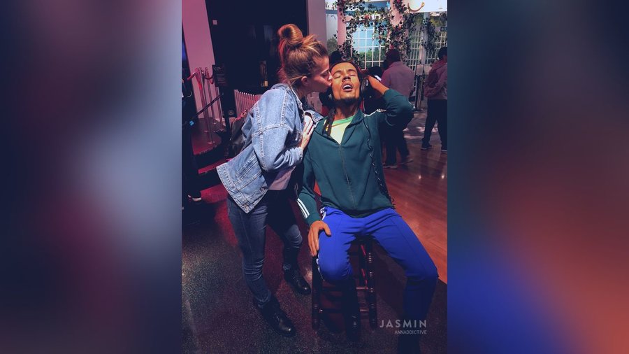 Straight webcam girl - XXX Dessert - Picture 4